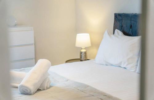 NEW! Stunning 2-Bed Home by Stay With Us, Ideal for Families, Sleeps 4! - Foto 23