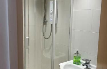 Cosy Studio Cabin with Optional Hot Tub Lilliput near Sandbanks beach - Photo 16