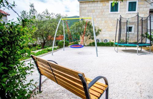 Villa Josip near Omiš , private pool - Photo 38