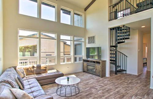 Fireplace, Mogollon Rim Views Luxury Pine Home - Foto 6