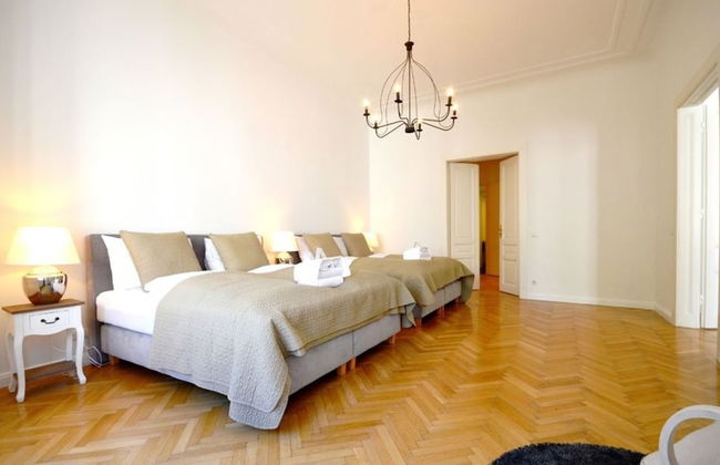 Vienna Residence Colossal Apartment With Balcony and Space for 8 Guests - Foto 8