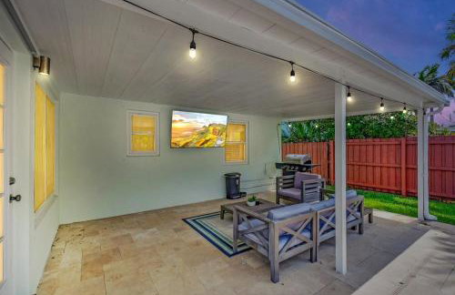 Tradewinds Ultimate Delray Beach Lifestyle 3BR2BA Home with Heated Pool - Foto 69