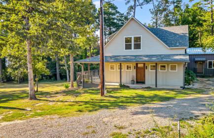 Flint Palestine Lakefront Retreat Firepit BBQ - Foto 5