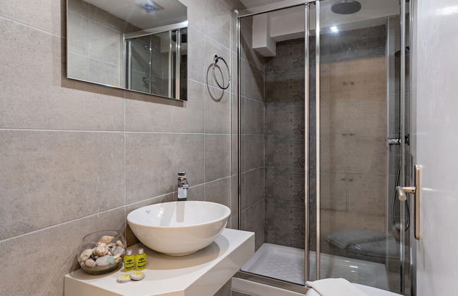 Castello Apartments - Photo 72