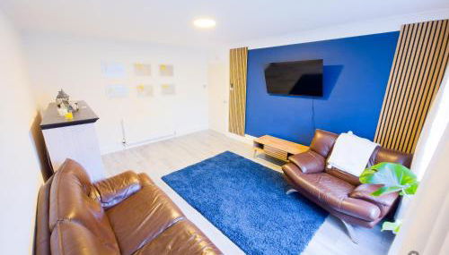 Calm Apartment by the Hospital - Foto 1