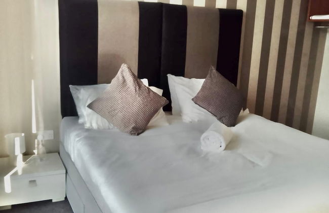 Kensington House by Warren Collection - Photo 7