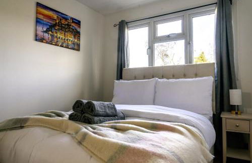 Stylish 3-Bed Home with Garden, Pet Friendly - Foto 6