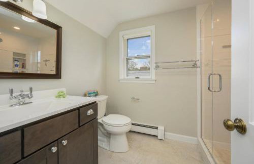 Poppys Pond: Pondfront Cape Home with A/C Wifi - Photo 48