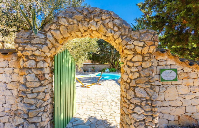 Villa Nionios Large Private Pool Walk to Beach Sea Views A C Wifi - 1033 - Foto 39