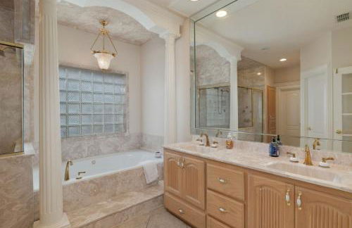 Valley Getaway! Pool House - Photo 6