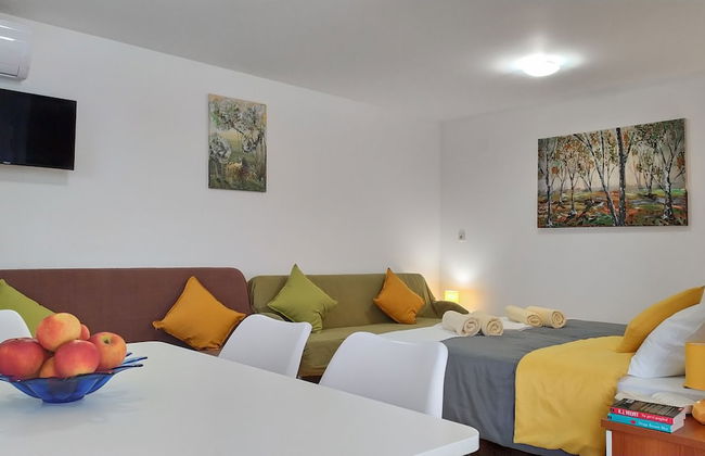 Apartments Vinska Trta - Photo 17