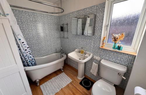 Windsor & Legoland Stay, Slough & Free Parking - Berkshire - Foto 17