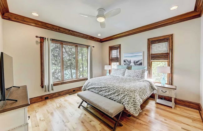 Lakefront, Private Dock+beach, Game Room Sunset Shores Resort: The Grand House - Foto 27