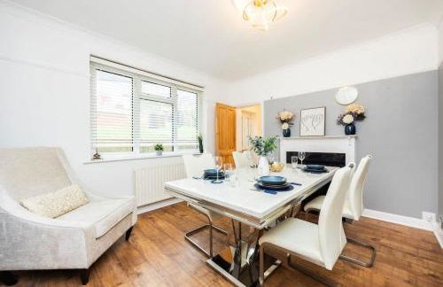 4 Bed , Monthly & Weekly Offers , Ideal For Contractors , Relocation & Leisure Stays - Photo 30