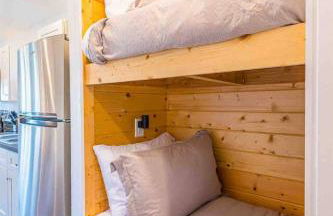 Rainforest Tiny Home Retreat Woodsy - Foto 19