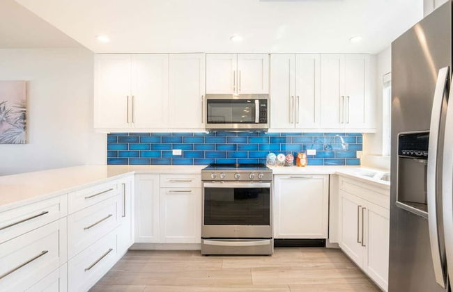 Modern Comforts in Paradise Tamarind Bay 3-bed 2-bath - Photo 4