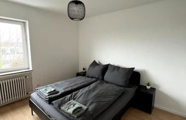 LOOT LARGE /Stadtrand /Parkplatz - Foto 34