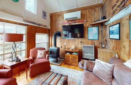 Pond View Cabin Brought to you by GetAway Vacations - Photo 8