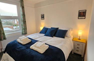 Home away from home by the sea - Foto 23