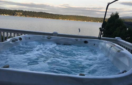 3 bed Lake Sammamish Waterfront + Peloton Bike - Foto 47