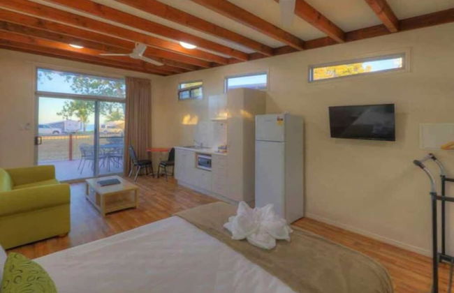 Tasman Holiday Parks - Rollingstone - Foto 14