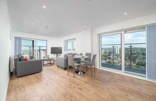 Skyvillion - London River Thames Top Floor Apartments by Woolwich Ferry, Mins to London ExCel, O2 Arena , London City Airport with Parking - Foto 6
