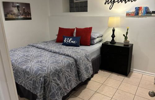 The Wrigleyville Deluxe -Steps from Wrigley Sleeps 10 - Foto 25