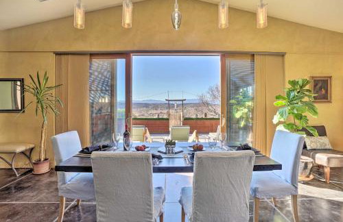 Mtn-View Home with Fenced Backyard in Rimrock! - Foto 8