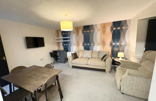 Two bed spacious apartment, central location, free parking and Wifi - Foto 6