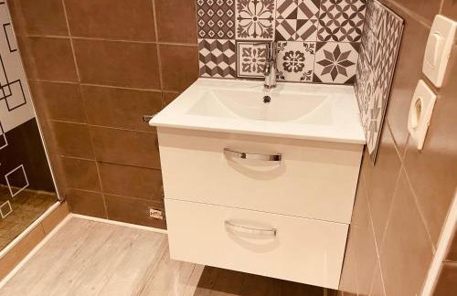 Appartement 2 chambres avec parking privé gratuit - Foto 12