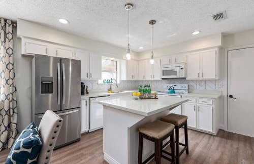 Super Cozy Entire House Near Downtown - Book Now !! - Foto 19