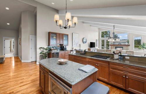 Escape to Gig Harbor’s Most Charming Hideaway - Foto 11