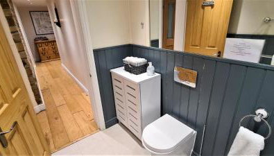 The School House, Sowood, Halifax - Foto 3, towels, Shower