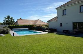 Villa climatisée à Troyes piscine chauffée sans vis à vis et jacuzzi massant - Foto 49