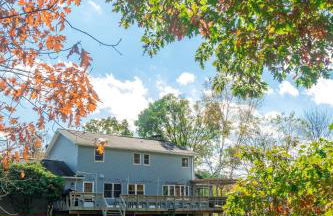 Catskills Delaware River Modern Colonial Getaway - Foto 8