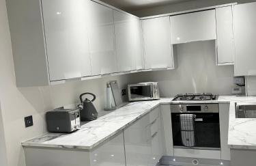 Entire House - Near Etihad stadium and Central Manchester - Foto 6