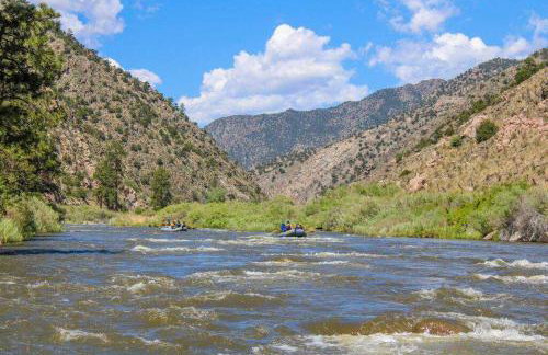 Quiet Motel Room on Ark River - 2 beds - 15 min to Salida - Foto 10