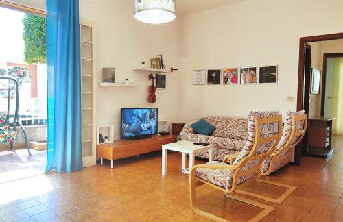 Oroblu. Villetta singola a 50 metri dal mare - Foto 4