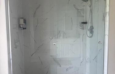 Villa Varona Resort, Heated Pool, Ping-Pong, Pool Table, Fire Pit and Pergola - Foto 4