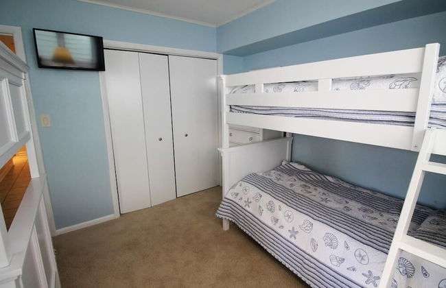 Bellevue Street 4 #6 - Photo 6