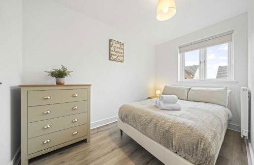 Fern Walk Modern 3 Bedroom House - Dalkeith - Photo 14