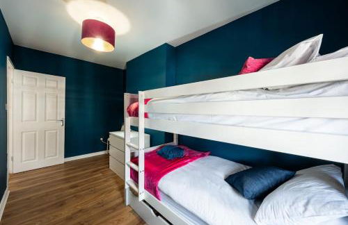 Spacious 4-Bed Apartment · Sleeps 6 · City Centre - Foto 12