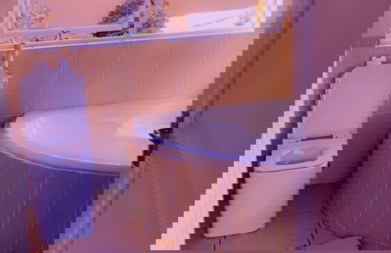 Or Tambo Airport Holiday Home - Photo 33