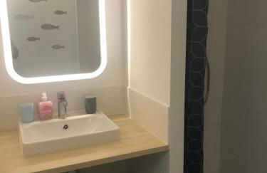 Maison rénovée à 300m de la mer - Foto 10