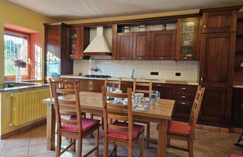 La casa rossa nel Monferrato a Moncucco Torinese - Foto 29