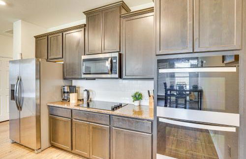 Private Yard and Pool Access Home in Krugerville - Foto 10