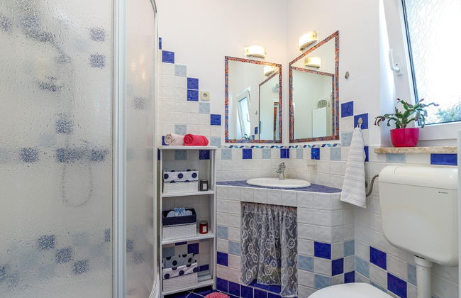 Cozy Home With Private Garden - Foto 16