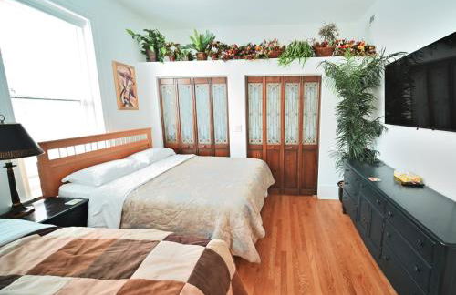 Stone Mansion Sleeps 10-20 Free TV & Parking - Foto 14