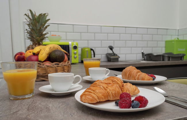 3-bedroom Apartment by Eden Project - Free Parking - Photo 33