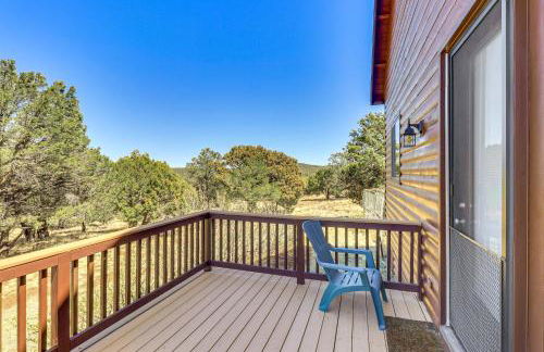 Hot Tub and Game Room! 30-Acre Vernon Retreat - Foto 28